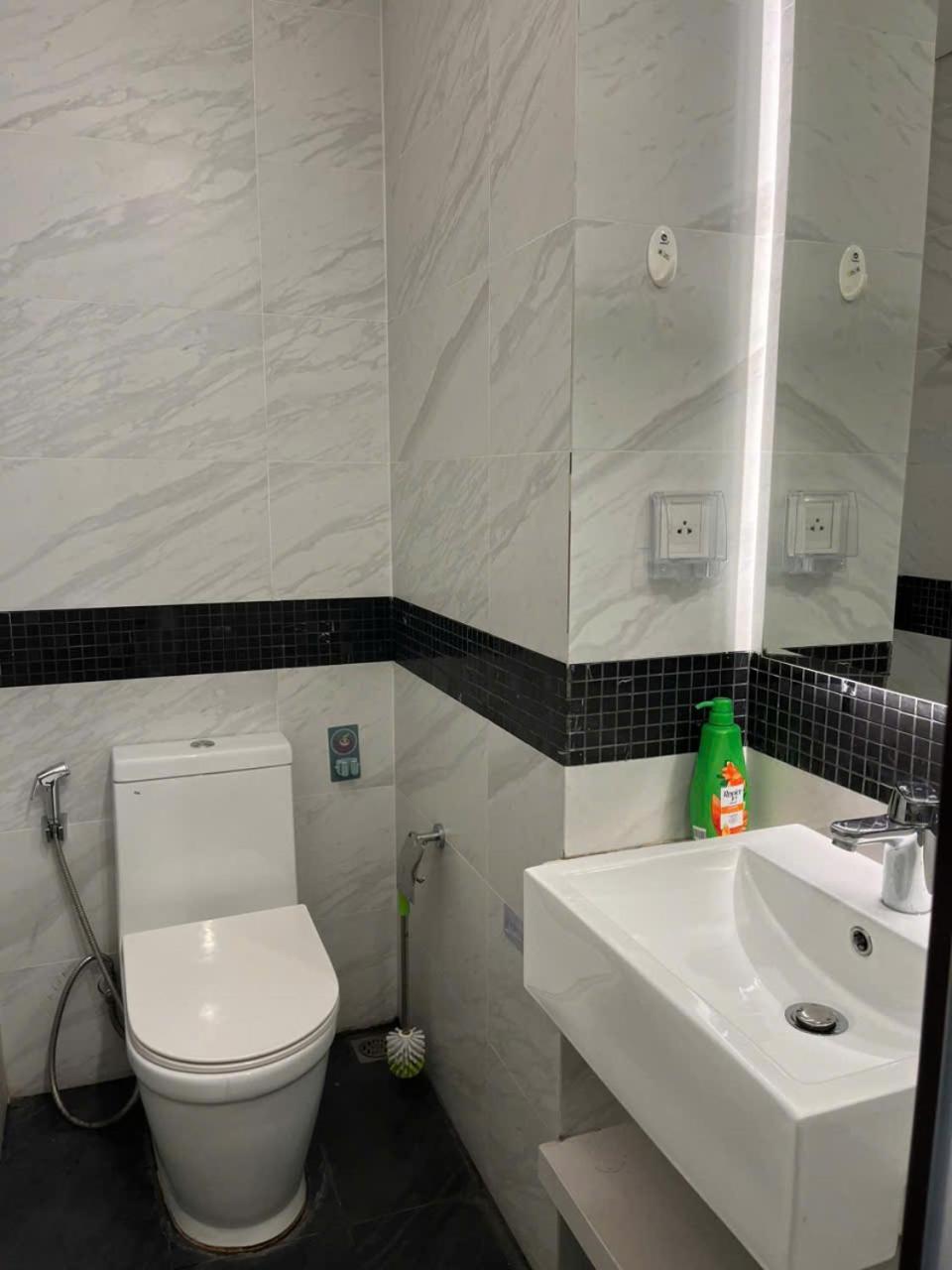 Căn hộ Ht D'el Dorado 4 *
